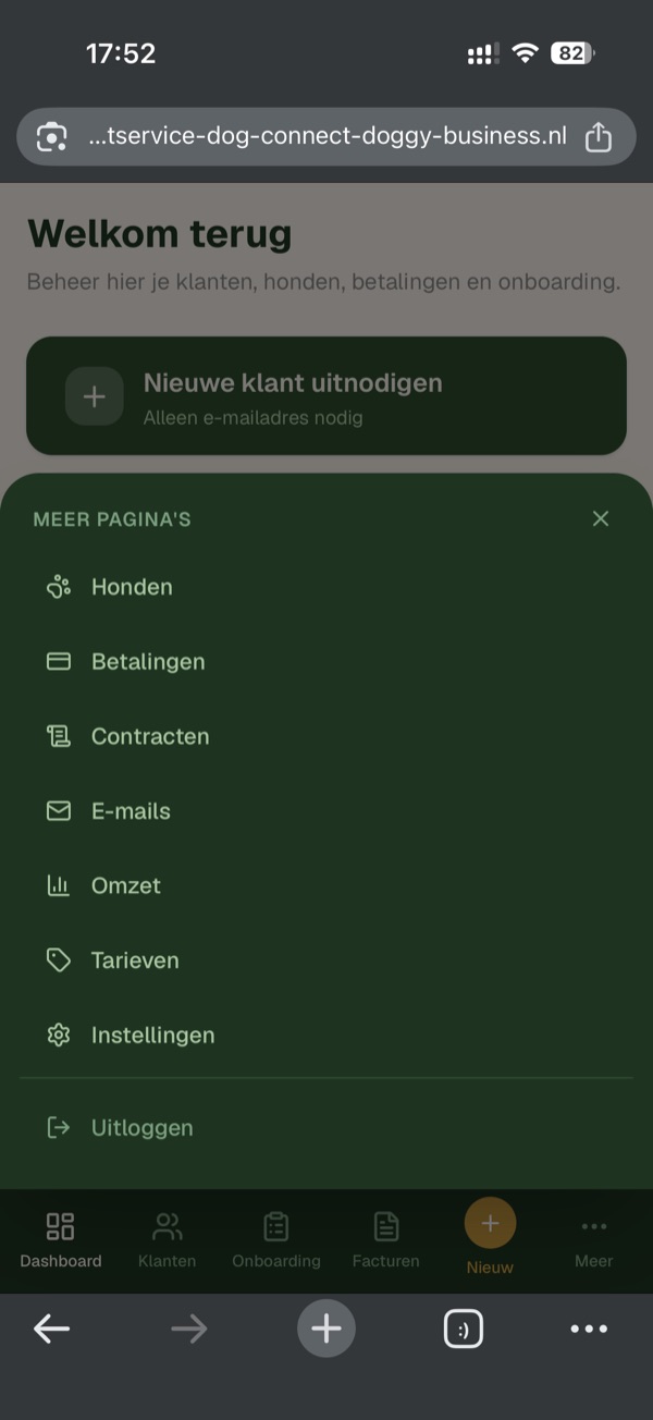 Eén omgeving met honden, betalingen, contracten en tarieven